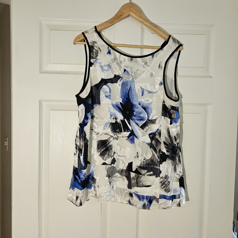 White House Black Market Blue and Black Floral Tank Top